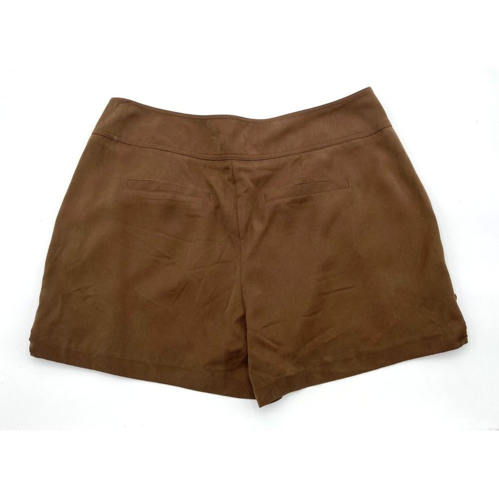 Cache Studded Goldtone Hardware Pocketed Fitted Waist Closure Dress Shorts NWT